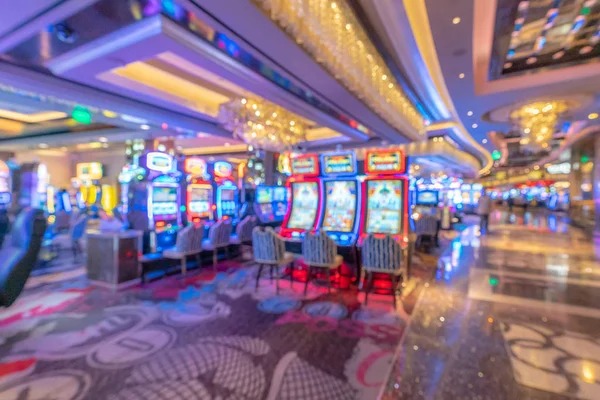 bonus slot Bandar Poker live table with dealer and player cards visible